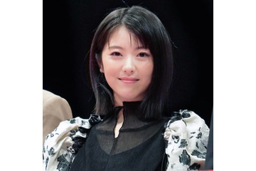 浜辺美波、撮影現場での様子にほっこりした先輩俳優とは？「すごく癒された」 画像