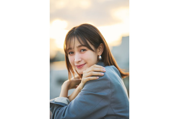 藤井サチ「自然と肩の力が抜けた」夫婦での初撮影秘話 フォト＆スタイルブックに込めた思い明かす【「雨のち、サチ。」インタビュー】 画像