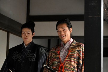 timelesz原嘉孝・A.B.C-Z戸塚祥太、映画「炎かがよへ」出演決定 公開日・場面写真も解禁 画像