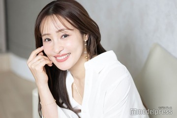 “急な美人化”話題の大沢あかね「超マイナスからのスタート」美容に目覚めたきっかけ・実践するホームケア伝授 多忙な中で支えられた夫・劇団ひとりの行動とは 画像