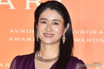 小雪「メイクは必ずオフ」撮影終わりの私服ショットが話題「自然体なのにレベチ」「大人の余裕を感じる」 画像