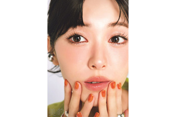 浜辺美波「美的」2つの表紙で対照的なルック披露「ほどなく、お別れです」経て感じた“不思議な感情” 画像