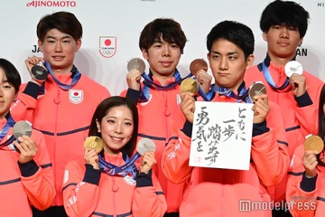 “りくりゅう”三浦璃来選手＆木原龍一選手「ミラノ五輪」金メダル獲得のご褒美は？「食事制限をしっかりやってきたんで」【TEAM JAPAN 帰国時記者会見】 画像