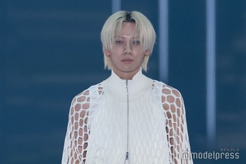 JO1川尻蓮、ランウェイシークレット登場 穴開きトップスでオーラ放つ【TGC2026 S/S】 画像