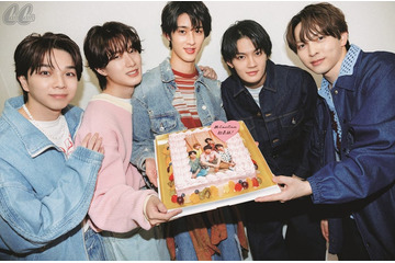 M!LK「CanCam」初表紙でぎゅっと密着 12年目を迎えた5人の本音に迫る 画像