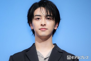 新原泰佑、友人女優との共演に驚き「速攻で連絡して」大手町の街中撮影も回顧【○○なふたり】 画像