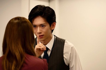 超特急・船津稜雅、筋肉ショット初公開「あざとかわいいワタシが優勝」第1話場面写真解禁 画像