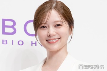 白石麻衣、みぎわさん風衣装で三つ編み＆メガネスタイル「お人形さんみたい」「再現度高い」と反響 画像