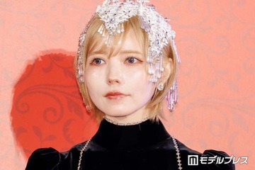 益若つばさ「低身長にはありがたい」美脚輝くミニ丈コーデ一挙公開「お人形さんみたい」「憧れる」と絶賛の声 画像