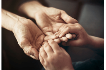 おもちゃを壊して泣く孫。「どうしたの？」70代祖母の“優しい伝え方”とは 画像