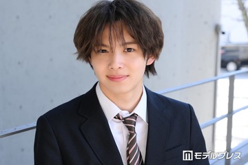 「今日好き」今井暖大（はると）バイク跨る“夜ドライブ”ショットに反響「愛車？」「絵になりすぎる」の声 画像