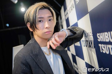 ヒカル、交際中「日プ女子」加藤神楽とのラスベガス旅行ショット公開「デートがゴージャス」「美男美女カップル」と反響 画像