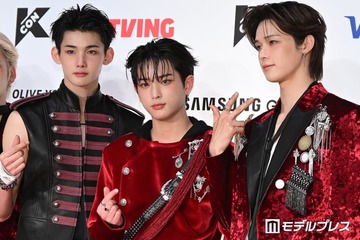 &TEAM、赤衣装でレカペ降臨「情熱的なパフォーマンスをお見せしたい」アジアツアーに意気込みも【KCON JAPAN 2026／レッドカーペット】 画像
