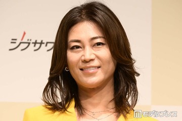 氷川きよし、母親との幼少期ショット公開「お母さんにそっくり」「面影あって可愛い」の声【母の日】 画像