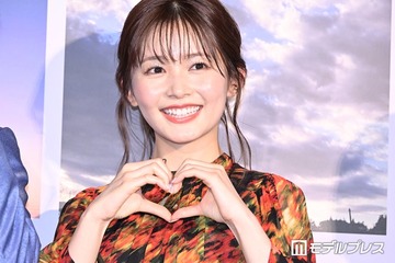 久間田琳加、ハイブラショーパンコーデに絶賛の声「脚長くて綺麗」「上品でおしゃれ」 画像