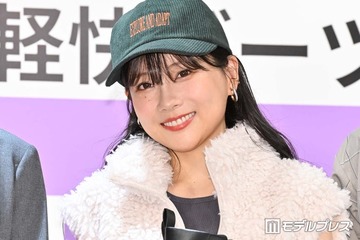 重盛さと美、ミニ丈Tシャツワンピから美脚スラリ「脚が綺麗すぎ」「セクシー」 画像