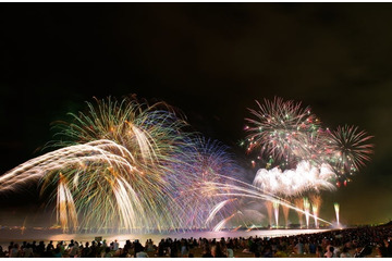 千葉で「幕張ビーチ花火フェスタ2026」約24,000発打ち上げで真夏の夜空染める 画像