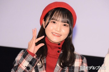 “ヒカルの広報採用”話題の元日向坂46メンバー、ディズニでのミニスカ“シェリーメイコーデ”にファン悶絶「彼女感すごすぎる」「キュンとした」 画像