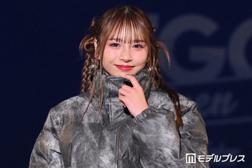 「今日好き」出身美女、オフショルトップスで美ウエストちらり「ヘルシーな肌見せが最高」「完璧な着こなし」の声 画像