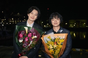 「田鎖ブラザーズ」岡田将生＆染谷将太、約4ヶ月の撮影完走 笑顔でクランクアップ「めっちゃつらかったけど、このドラマをやれてよかったです」 画像