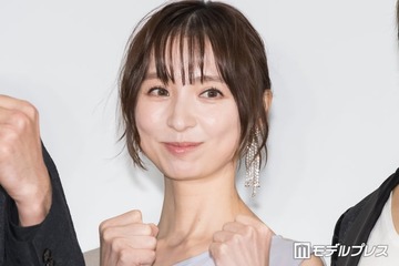 篠田麻里子「肌が綺麗に見える色」にヘアカラーチェンジ「美しいです」「大人な印象が素敵」と反響 画像