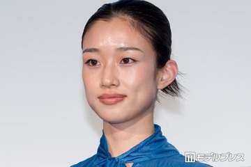 河合優実、ハイトーンピンクヘアスタイル公開「イメージ変わる」「別人級」 画像