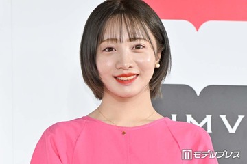 歌舞伎俳優の妻・元乃木坂46能條愛未、ハネムーンでモルディブへ 真っ赤なノースリワンピ姿に「透明感が爆発してる」「青い海に映える」と反響 画像
