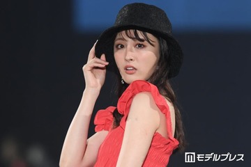 大友花恋、現在と幼少期ショットの比較ショット公開「面影ある」「すでに完成してる」と話題 画像
