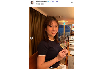 テレ朝・田中萌アナ、ノースリ＆ロングプリーツスカートの衣装で美肌輝く「女神様みたい」「素敵すぎます」の声 画像