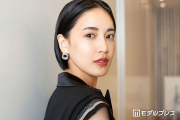 第1子妊娠の藤井夏恋、美背中全開バックレスドレス姿公開「綺麗すぎて見惚れちゃう」「女神様みたい」 画像