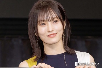 山本彩、美ウエスト＆腕ライン際立つノースリショットに「スタイル抜群」「お肌綺麗」と絶賛の声 画像