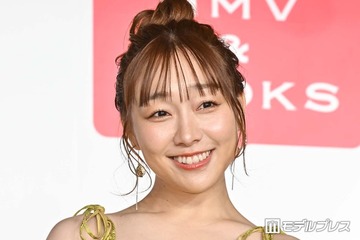 須田亜香里、美デコルテ際立つキャミ姿でSKE48サマーツアー鑑賞「鎖骨くっきりで綺麗」「後輩達への愛が凄い」の声 画像
