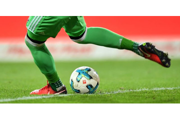 GKがまさかの「50メートル」ゴールを決める！ 画像