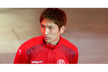 原口元気、開始2分でアシスト！だが、負傷し宇佐美と交代に 画像