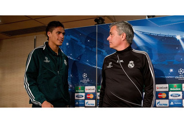 やっぱり誘われてた！ヴァラヌ、ユナイテッドから連絡あった 画像