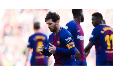 メッシ、えげつない超ゴール！「謎の踊り」も話題 画像