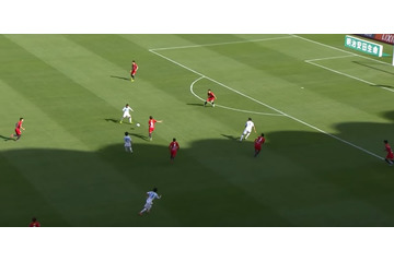 どうしたレオ・シルバ…KOから11秒でまさかの「ミス」、あわや早々の失点 画像