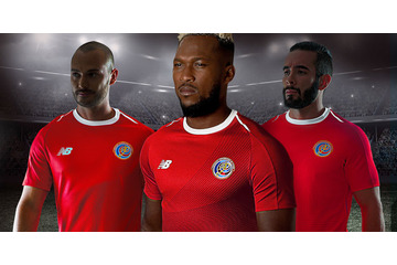 コスタリカ代表、ロシアW杯ホームユニフォームは「鳥」のグラフィック！ 画像