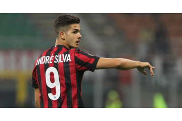 イグアインに9番を譲ったミランFW、背番号が「69」になり話題に 画像