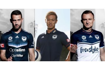 本田のメルボルン・V、今も使用中の2017-18ユニフォーム！あのポロシャツも掲載 画像