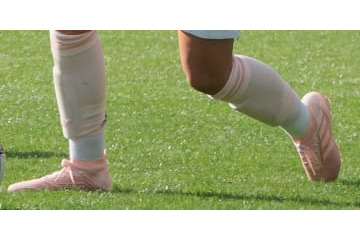 同系色コーデ！「ユニフォーム＋スパイクの美しい着こなし」を見よう 画像