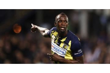 「世界最速男」ボルトが2ゴールの大活躍、サッカーでも半端ない！ 画像