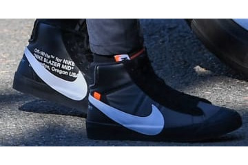 エンバペ、「NikeとOff-White」のコラボスニーカーを履いてた！ 画像