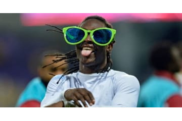 こんなのありかよ！サッカー界に「新たな伝説ゴール」が生まれる 画像