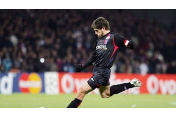 「ナックルFK」の始祖は元Jリーガーだった！？“世界最高”のキッカーが証言 画像