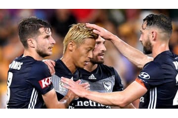 本田圭佑、超冷静PKでまたゴール！「疑惑のファウル」にも動じず 画像