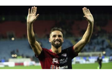 エアバトルに無類の強さを見せる大型ストライカー5名 画像