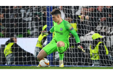 チェルシーGKケパ、なぜELで「棒立ちPKセーブ」  をしたのか 画像