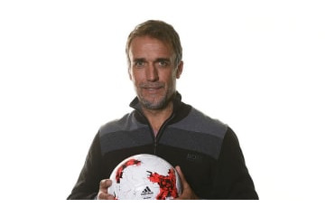 バティストゥータ、ついに監督就任か　しかもイングランドで 画像