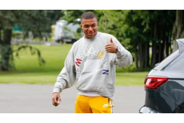 「エムバペらフランス代表選手たちの私服センスをチェックせよ」 画像